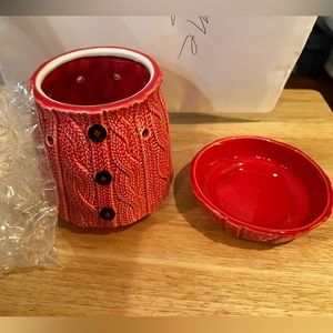 Scentsy “comfy cozy” wax warmer
